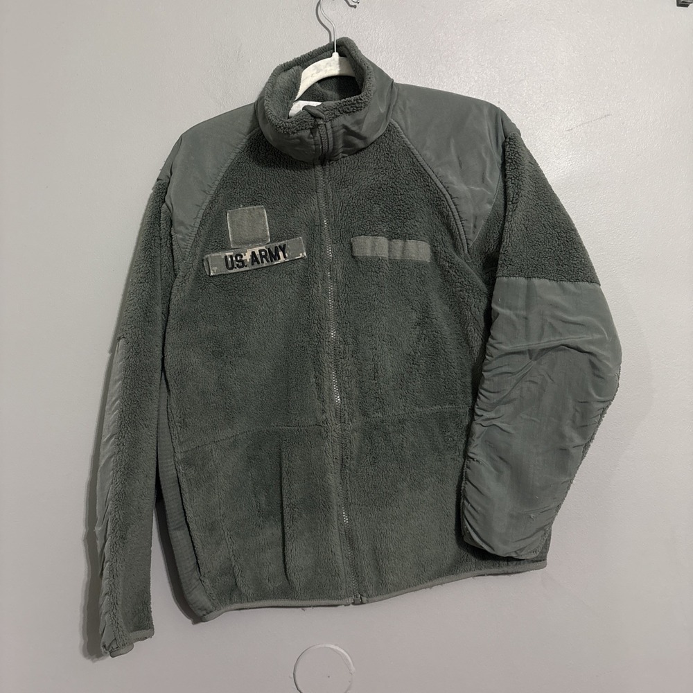 US Army Issue Gen lll Fleece in Foliage PolarTec Fleece Jacket‎ Grade 2 & Patch